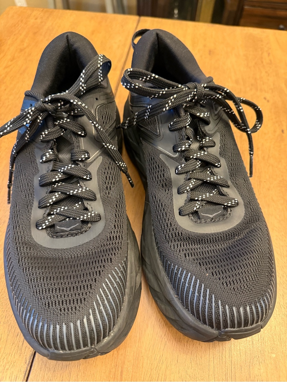 Women’s Hoka Bondi 7 - Size 9